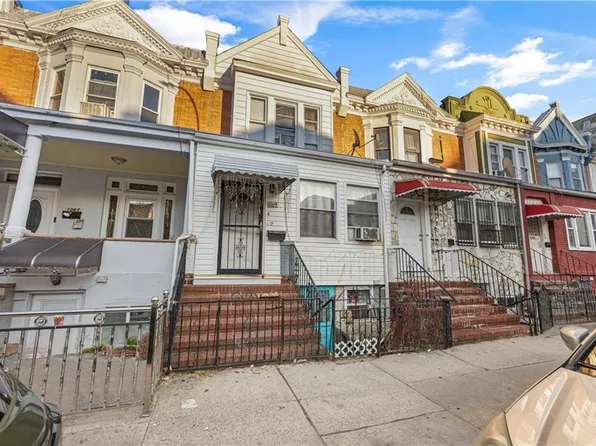 1069 E 15th St, Brooklyn, NY 11230