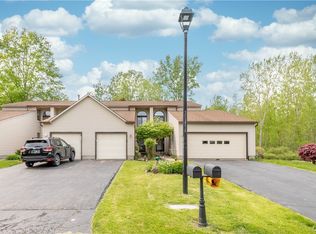 8403 Shoveler Ln, Liverpool, NY 13090