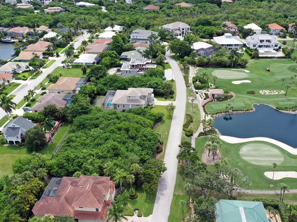 321 Hideaway Cir, Marco Island, FL 34145