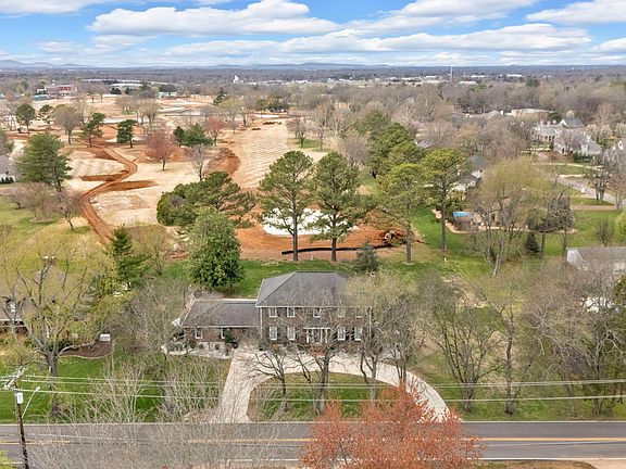 2nd image of 2115 Battleground Dr