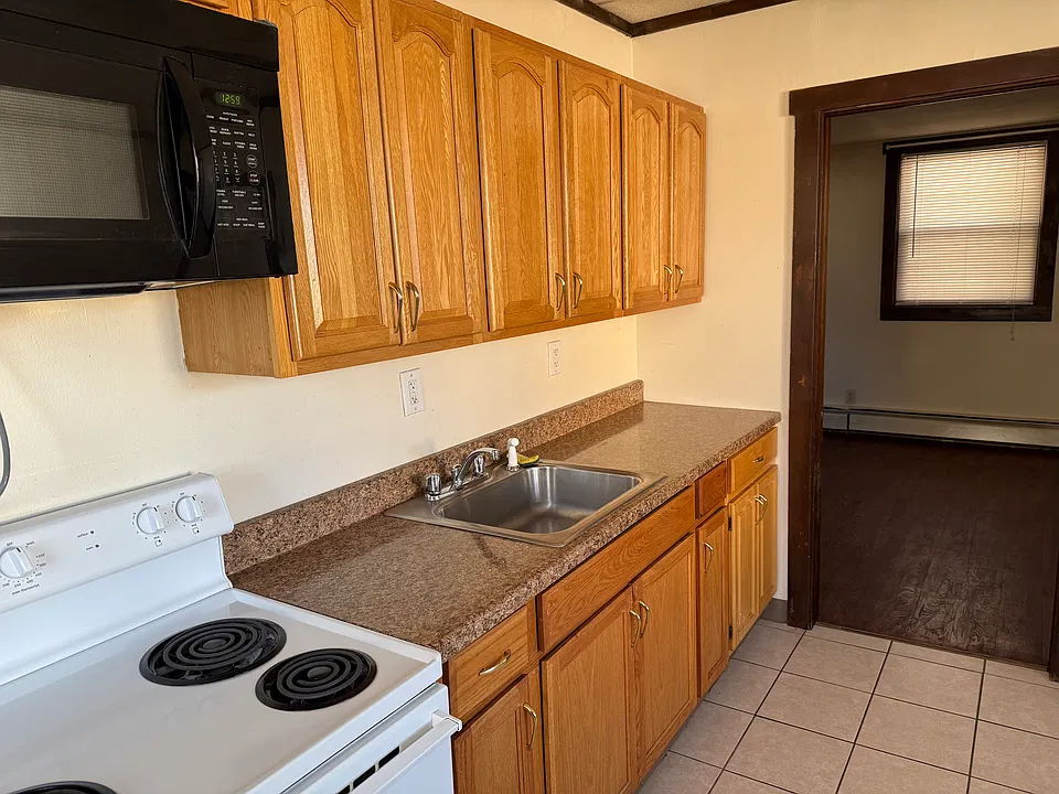 ample counter space