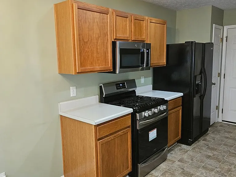 176 Oak Grove Pl — Photo 6