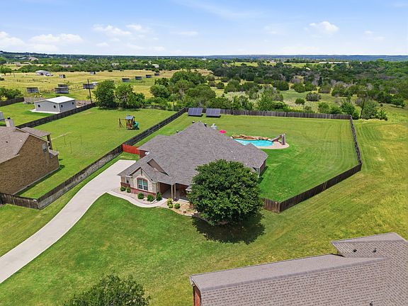 5th image of 813 Blue Quail Dr