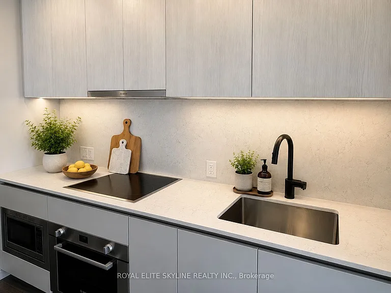 609 Sherbourne St #4510 — Photo 8