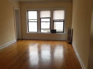 1612 W Morse Ave APT 1E, Chicago, IL 60626