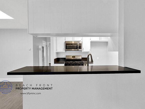 3rd image of 4433 W 120th St APT 301