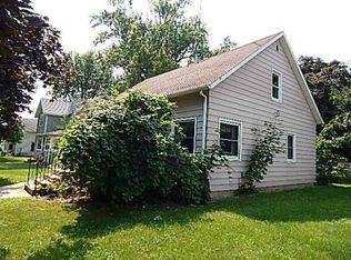 309 3rd St SW, Hampton, IA 50441