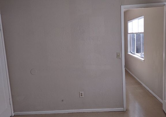 4th image of 763 Bowles St APT 1