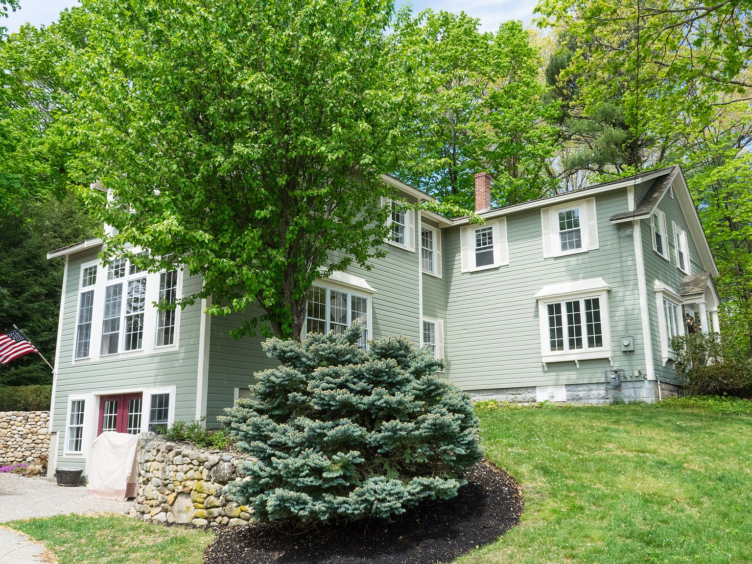 32 Farley St, Nashua, NH 03064 Zillow