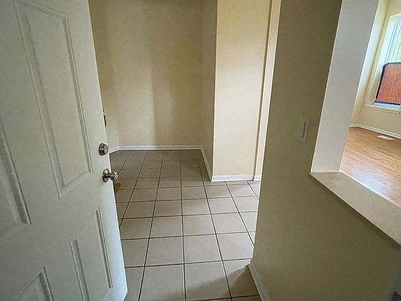 3rd image of 1500 S Trumbull Ave #1