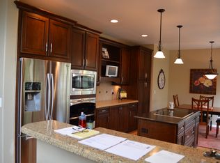 8280 S Franklin Ct, Centennial, CO 80122