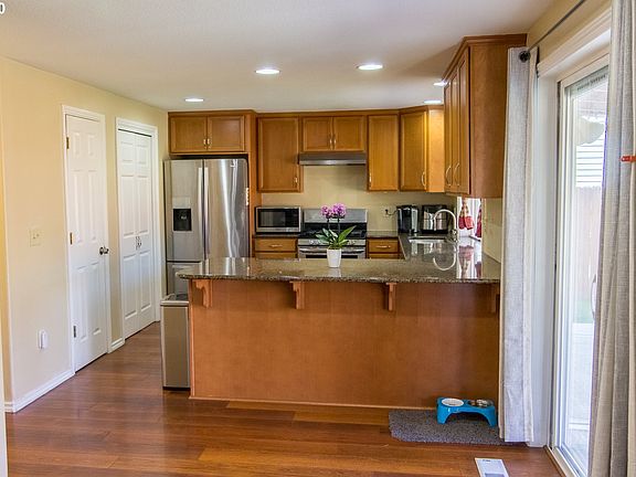 4th image of 16308 NE 77th Cir