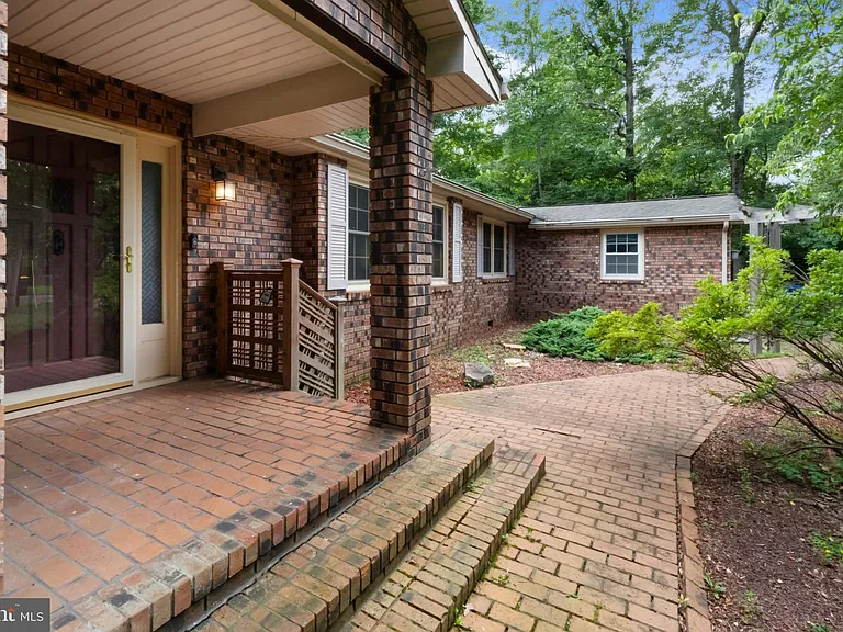 51 Christopher Mill Rd — Photo 5
