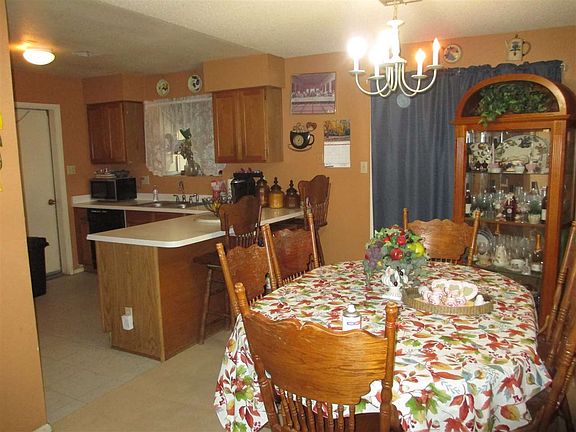 3rd image of 4562 W 18th Ln