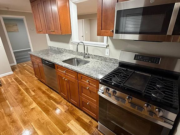 2nd image of 23 Roughan St