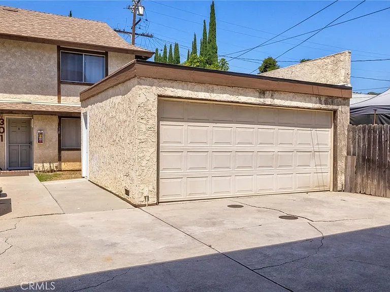 301 N Moore Ave #B — Photo 21