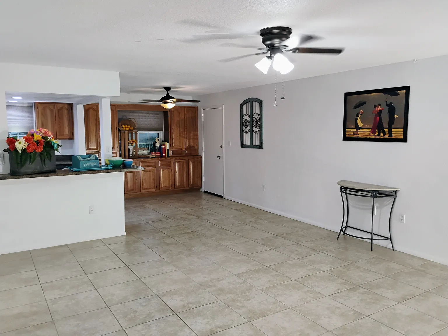 2 bed, 1026 sqft, $1,795 — Photo 4