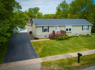 1127 98th Ave W, Duluth, MN 55808