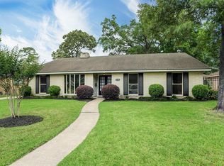 1126 Thornton Rd, Houston, TX 77018