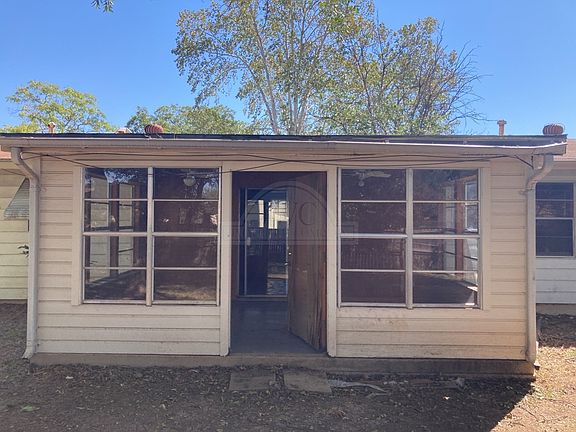 2nd image of 1309 Cedar Dr