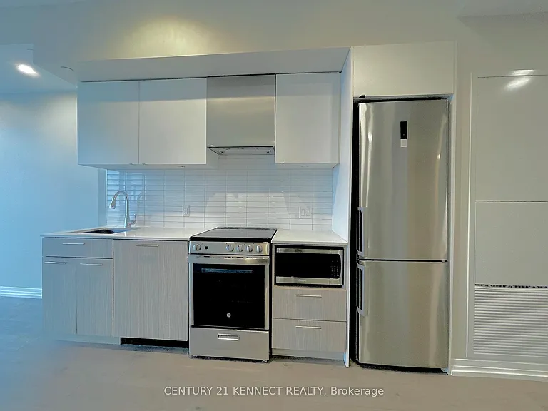 251 Jarvis St #PH-14 — Photo 11