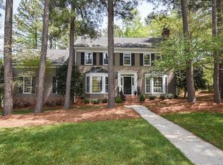 2401 Winterbrooke Dr, Matthews, NC 28105