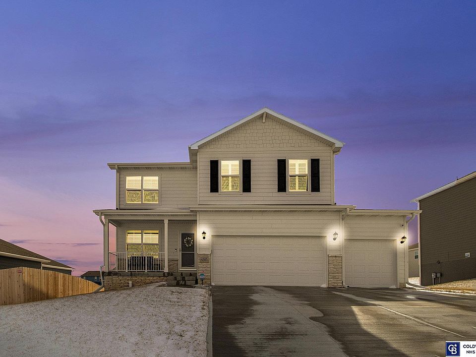 1st image of 4505 Leawood Dr