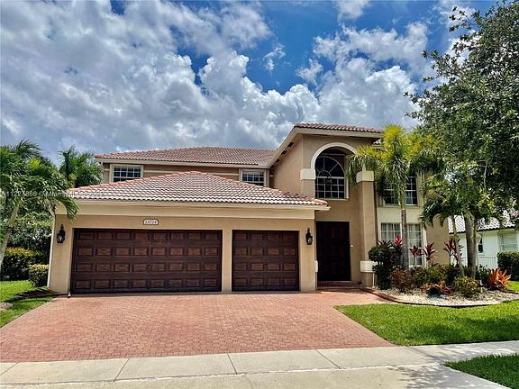 2nd image of 13724 NW 15th St