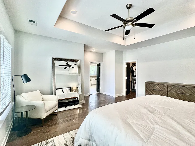 413 Belton St #413 BELTON ST — Photo 24