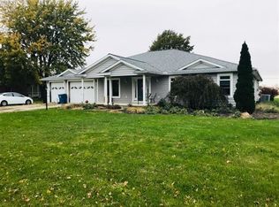 128 Thomas Dr, Fremont, OH 43420