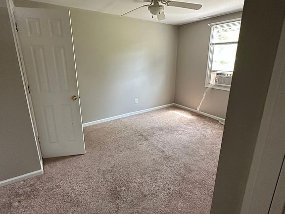 5th image of 397 Melrose Dr #1A