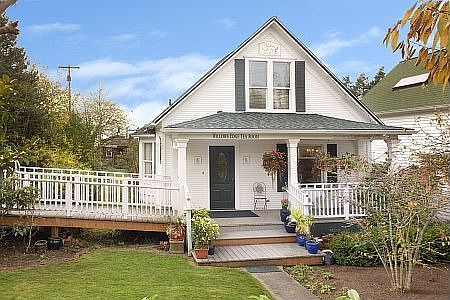 1st image of 415 Lincoln Ave