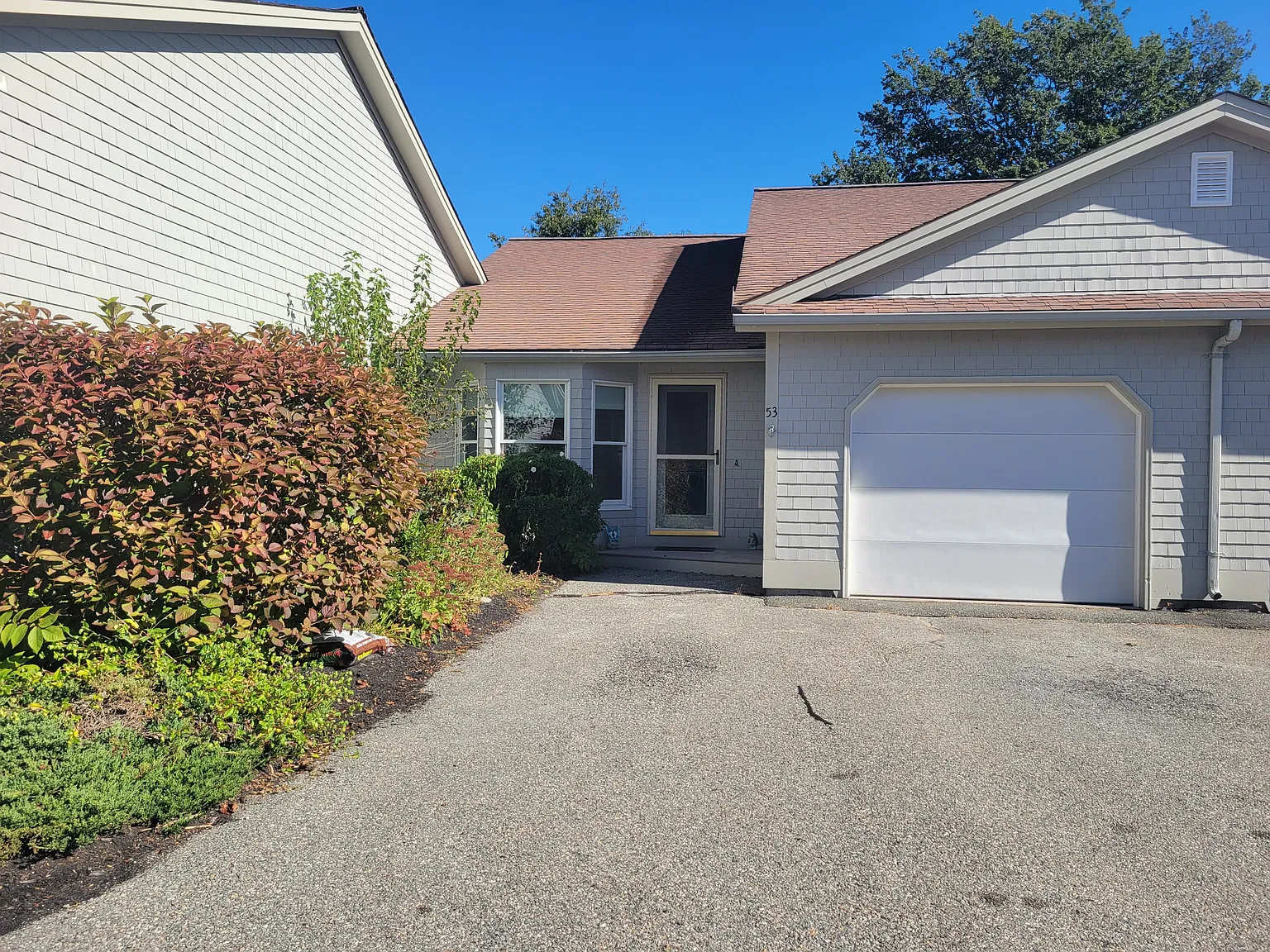 2 bed, 1101 sqft, $3,200 — Photo 1