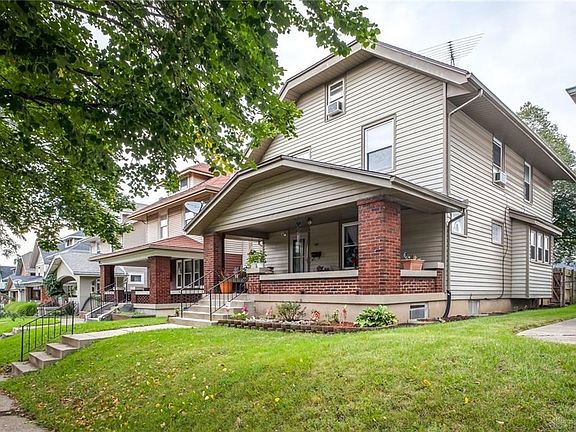 2nd image of 648 Bowen St