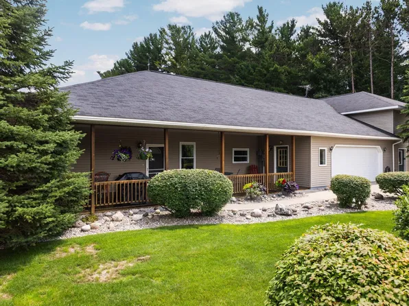 10534 E Cherry Bend Rd, Traverse City, MI 49684