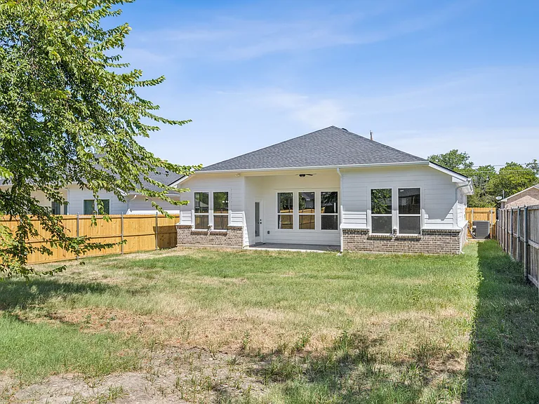 4617 Pickett St — Photo 27