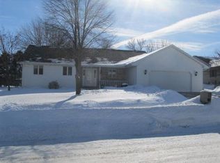 1501 Hoover Ave, Little Chute, WI 54140