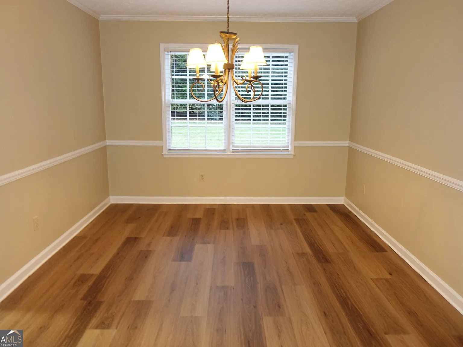 4 bed, 2.5 bath, 2121 sqft, $2,850 — Photo 3