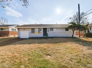 2206 Berwyn Dr, Saint Louis, MO 63136