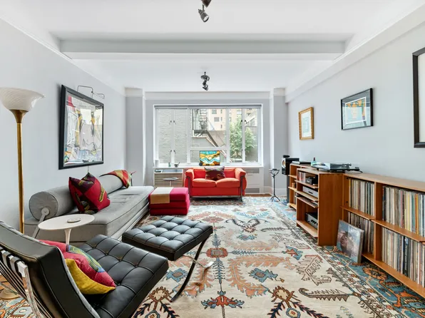 20 East 35th Street 5E image 2 of 16