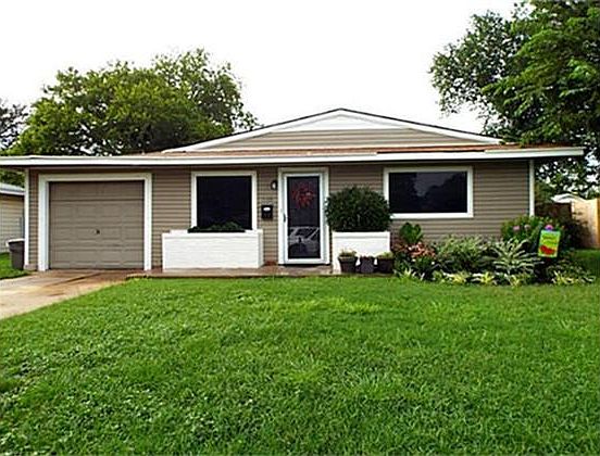 1st image of 7109 Oak Park Dr