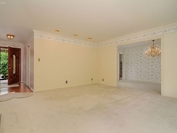 5th image of 4161 Brookhill Dr