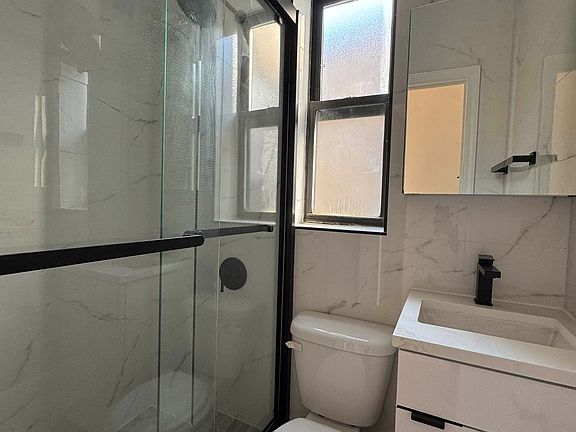 3rd image of 351 5th Ave APT 8