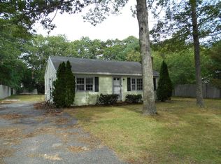 319 Arrowhead Dr, Hyannis, MA 02601
