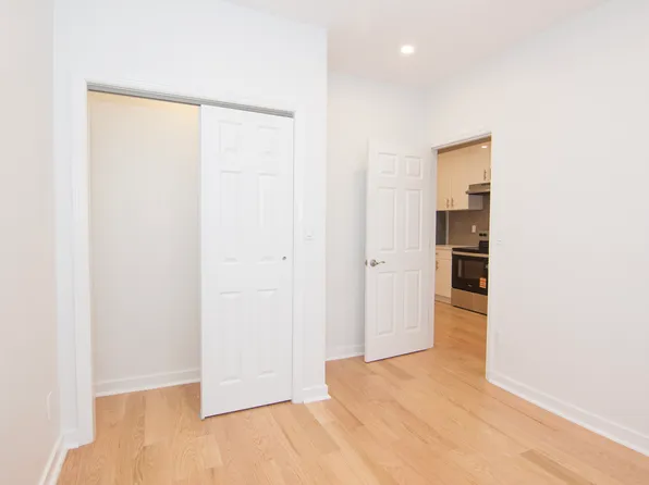 41-15 31st Avenue image 5 of 6