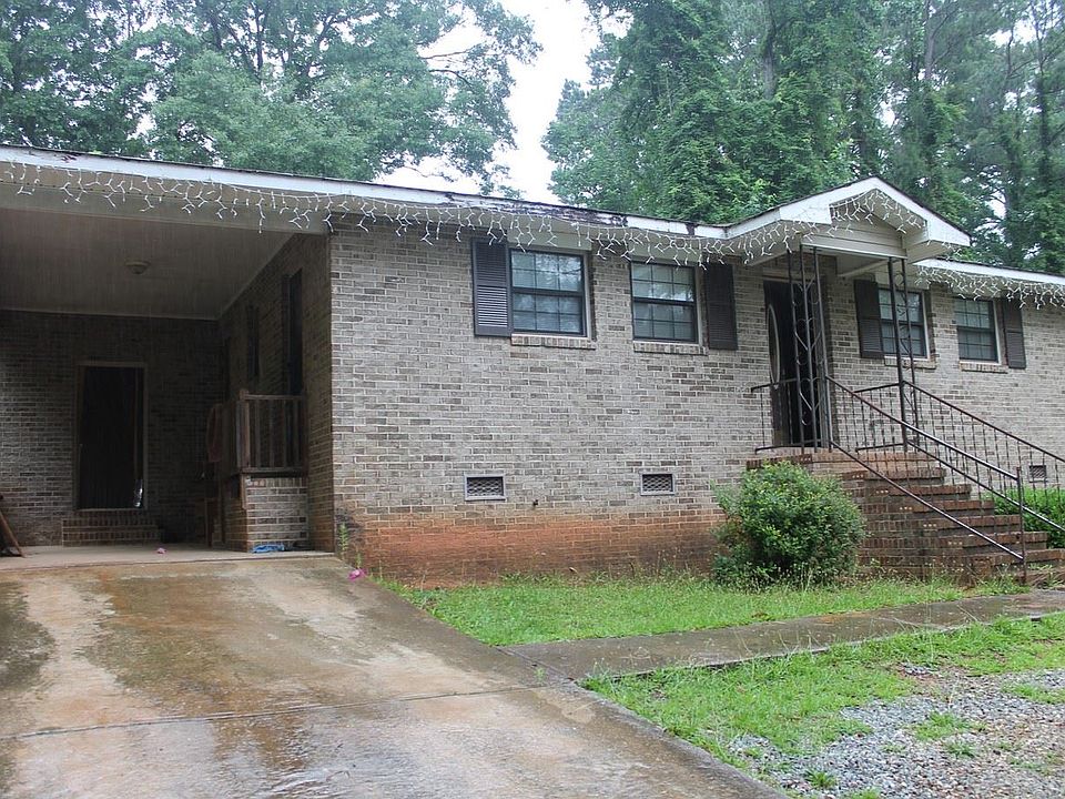 1st image of 203 Oak St