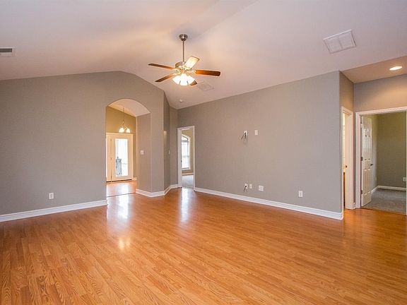 5th image of 164 Black Water Ln