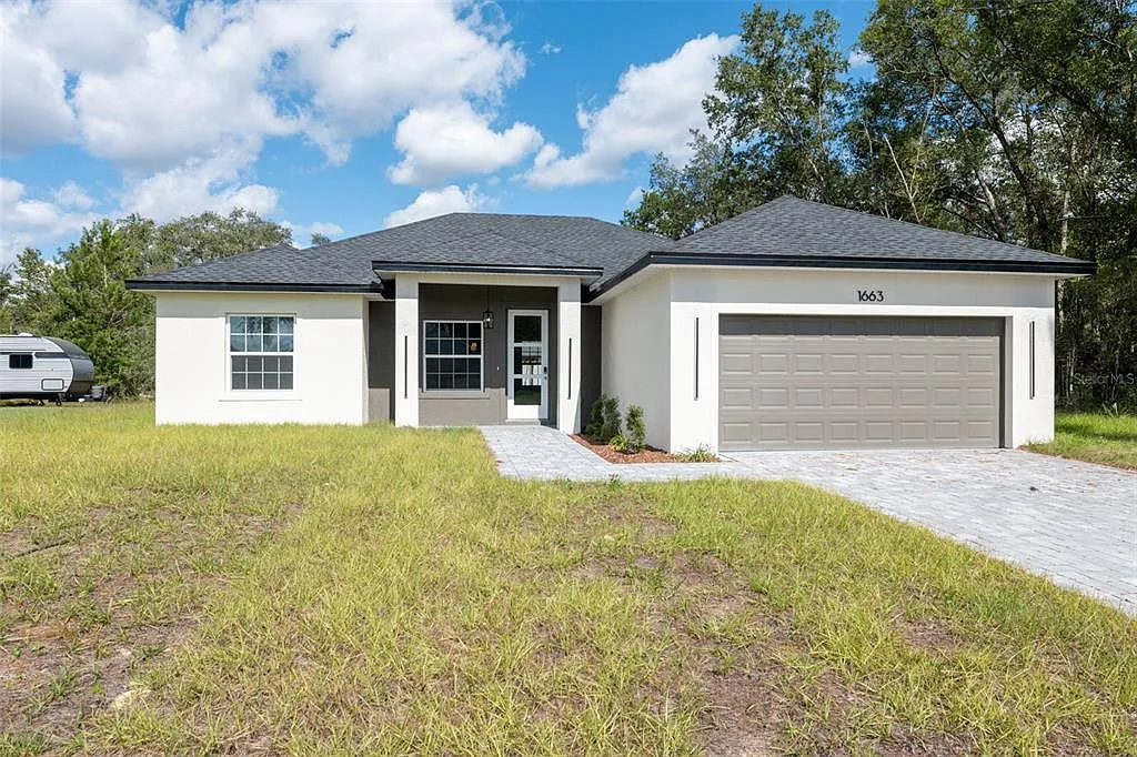 4 bed, 2.0 bath, 1751 sqft, $1,900 — Photo 4