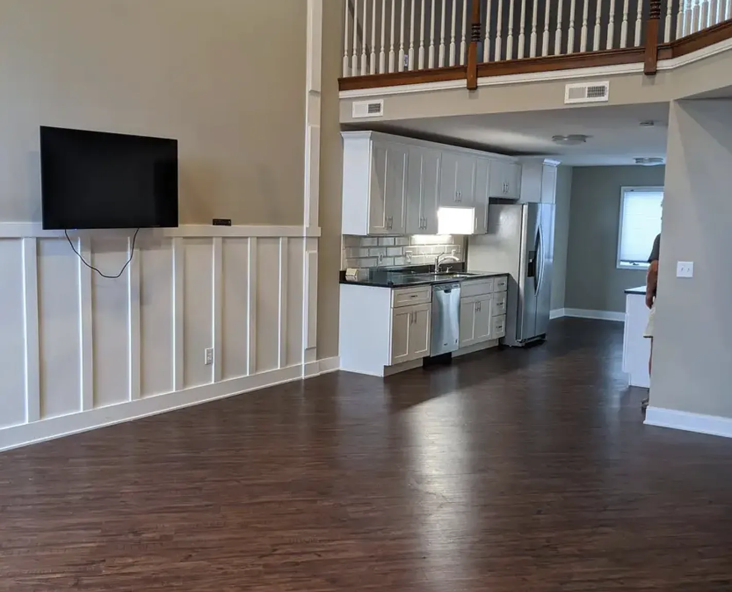 2 bed, 2.5 bath, 1650 sqft, $2,500 — Photo 2