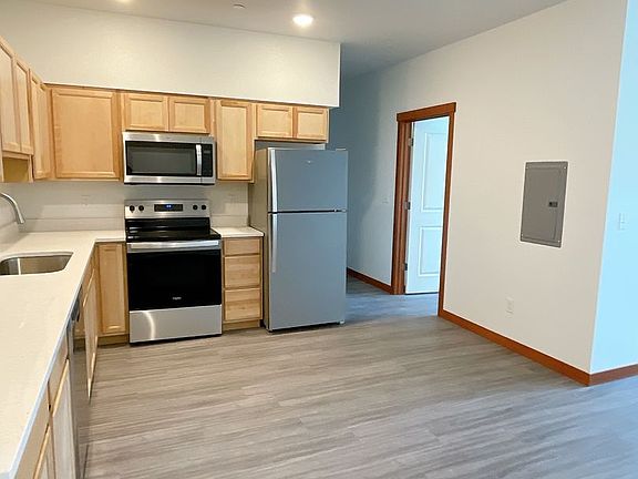 3rd image of 1205 N Garden St #205